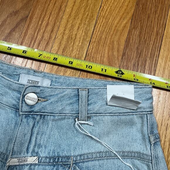 Closed Denim Relaxed Fit High Waist Light Wash NWT Denim Italy Made 28”x31” - Picture 3 of 12